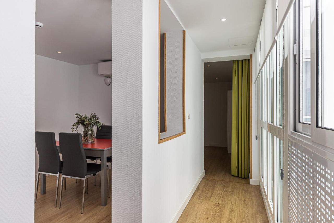 Waou Apartamentos En Sol Confort 2 Madrid Exterior photo